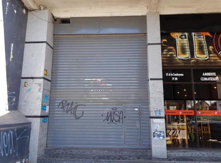Local comercial · 163m²