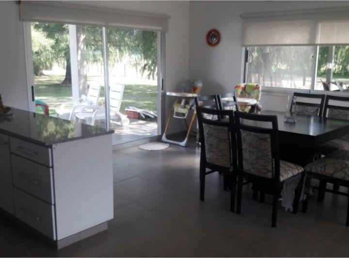 Casa · 154m² · 4 Ambientes · 2 Cocheras