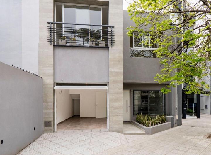 Casa · 160m² · 4 Ambientes · 1 Cochera