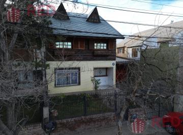 PH · 179m² · 6 Ambientes · 1 Cochera · Vende Duplex 5 Dorm. B° Bardas Soleadas Neuquen