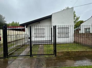 PH · 70m² · 4 Ambientes · PH Al Frente 4 Ambientes con Playroom. Barrio Aeroparque