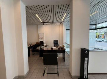 Local comercial · 163m² · 6 Ambientes · 3 Cocheras · Local en Venta 12 46 y 47