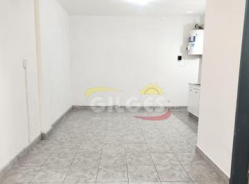 Oficina comercial · 25m² · 1 Ambiente · Alquiler de Oficina en El Centro de Ramos Mejia Muy Buen Estado