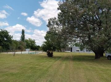 Casa de 4 ambientes, La Plata · Casa - Quinta Lote de 2995 m² con 128 m² de 3 Dorm. en Venta en Arana