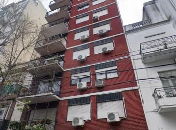 Departamento · 75m² · 4 Ambientes · Departamento de 4 Ambientes Al Frente con Balcón