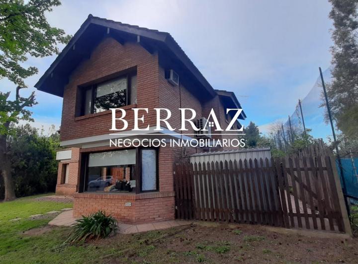 Casa · 164m² · 4 Ambientes · 2 Cocheras