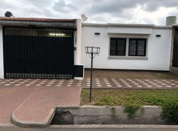 Casa de 7 ambientes, Godoy Cruz · Casa en Venta de 3 Habitaciones en Godoy Cruz