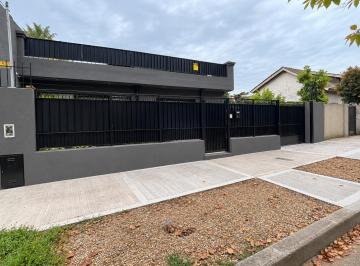 Casa · 177m² · 6 Ambientes · 1 Cochera · Venta Casa de 6 Amb, Beccar, Vias a Libertador. Lote Propio, Reciclada a Nuevo!