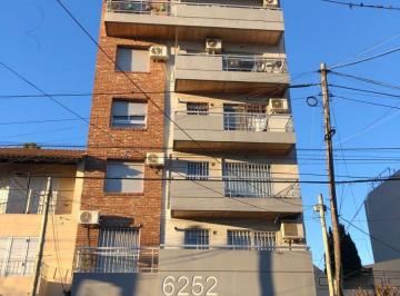 Departamento de 2 ambientes, Avellaneda · Departamento 2 Ambientes en Venta – Wilde (Piso 7)