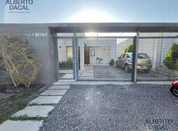Casa · 105m² · 3 Ambientes · 2 Cocheras · Casa Moderna Dos Dorm. Apta Banco