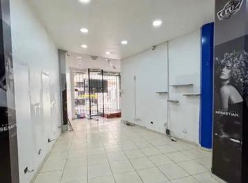 Local comercial · 58m² · 1 Ambiente · Local en Venta - Recoleta