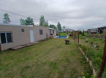 Casa de 2 ambientes, Roldán · Casa 1 Dormitorio con Piscina en Alquiler en Roldán