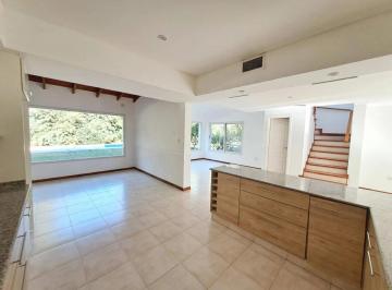 Casa · 157m² · 4 Ambientes · 2 Cocheras · Casa 2 Plantas Solar del Bosque