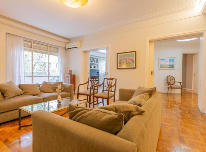 Departamento · 233m² · 6 Ambientes · 1 Cochera