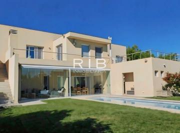Casa en Venta de 6 ambientes Armenia · Excelente Propiedad Sobre 1750 m² - Acepta Financiación - 5 Dorm.