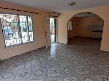 Casa de 1 ambiente, Plottier · Se Alquila: Amplio Depto. 1 Dormitorio B° Los Alamos, Plottier