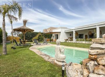 Casa · 155m² · 6 Ambientes · 1 Cochera · Casa en Venta Barrio Molino Sur Haras Santa Maria, Loma Verde