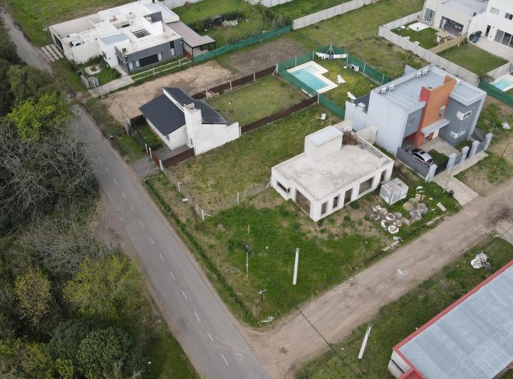 Terreno · 292m²