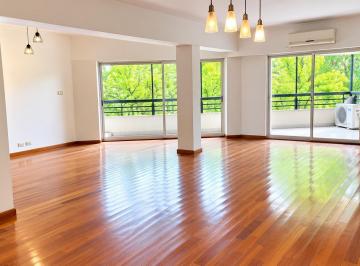 Departamento · 199m² · 5 Ambientes · 2 Cocheras · Sin Amoblar Vista Al Rio Av del Libertador 7000 3 Suites con Dependencia - 5 Baños - Balcon