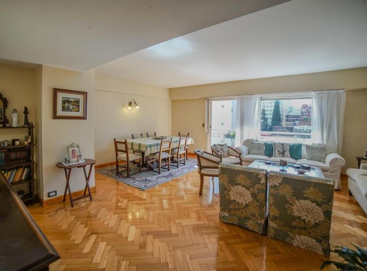 Departamento · 184m² · 5 Ambientes · 1 Cochera