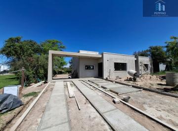 Casa · 150m² · 4 Ambientes · 2 Cocheras · Vendo Casa Bela Vista (A Estrenar)