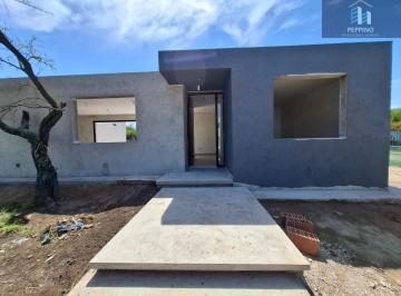 Casa · 195m² · 4 Ambientes · Venta - Casa en 1 Planta | 3 Dorm. + Oficina | Barrio Bela Vista