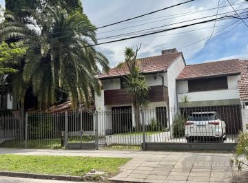 Casa · 352m² · 6 Ambientes · 3 Cocheras · Adrogue - 4 Dorm. - 2 Plantas