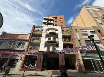 Departamento de 4 ambientes, Ciudad de Santa Fe · Exclusivo Departamento de 2 Dorm. en Plena Peatonal San Martín Ubicación Privilegiada.