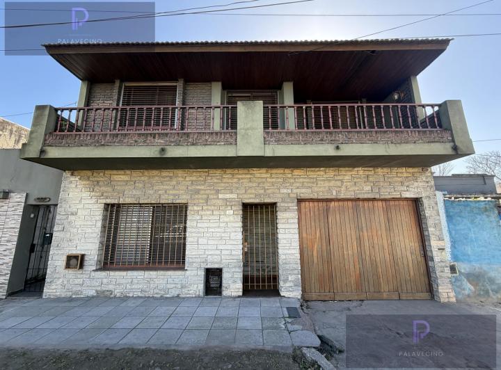 Casa · 168m² · 4 Ambientes · 2 Cocheras