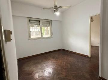 Departamento de 2 ambientes, Caballito · 2 Ambientes - Al Frente - Planta Baja