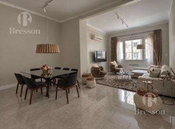 Departamento · 132m² · 4 Ambientes · Venta Departamento de 3 Ambientes Racionalista, Cerrito y Juncal