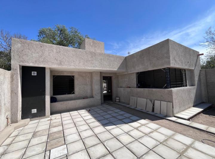 Casa · 420m² · 3 Dormitorios · 1 Cochera