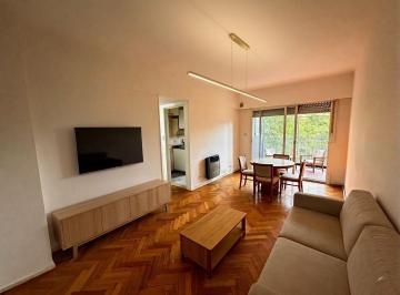 Departamento · 43m² · 3 Ambientes · 1 Cochera · Alquiler 3 Amb con Cochera y Balcón Frente a Plaza