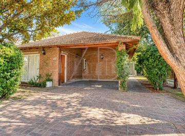 Casa de 5 ambientes, Esteban Echeverría · Casa en Venta en El Venado II