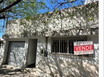Casa · 128m² · 6 Ambientes · 1 Cochera · Casa en Punta Alta a 200 m de La Plaza!