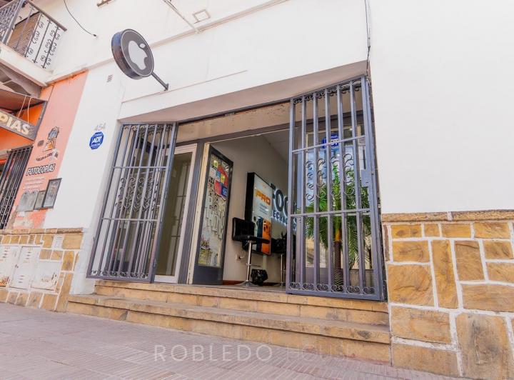 Local comercial · 80m² · 4 Ambientes