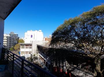 Departamento · 55m² · 2 Ambientes · Apartamento Alquiler Parque Rodó un Dormitorio