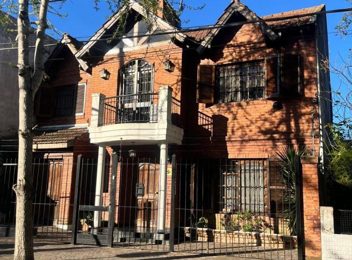 Casa en alquiler en Beccar · 5 ambientes