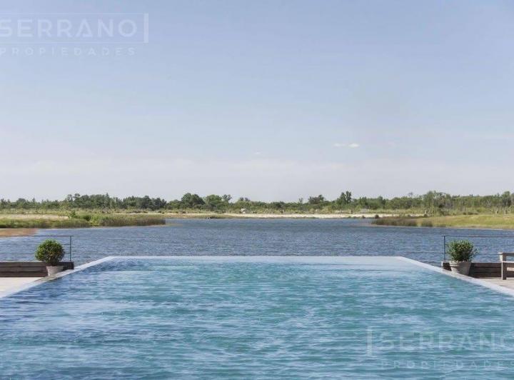 Terreno · 901m²