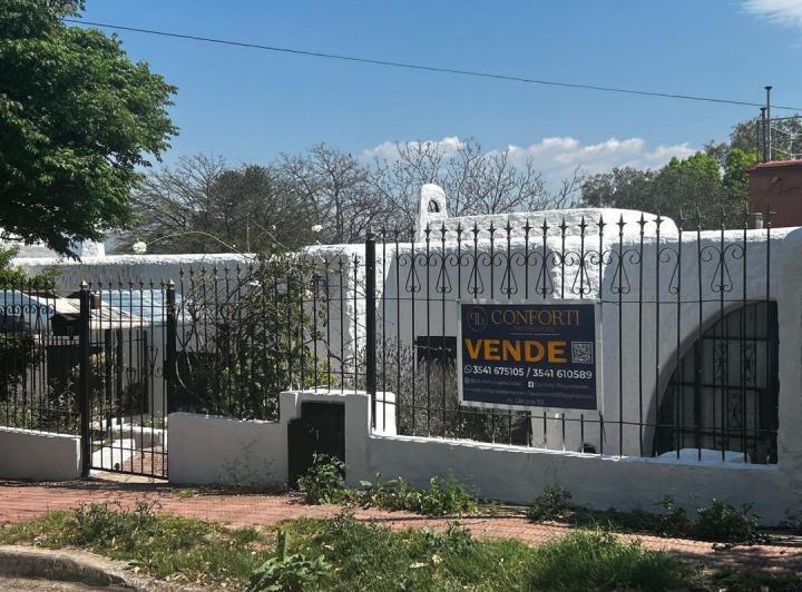 Casa · 77m² · 3 Dormitorios · 1 Cochera