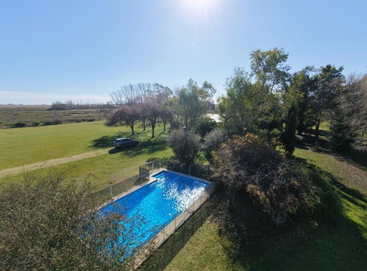 Campo · 133m² · 6 Ambientes · 1 Cochera