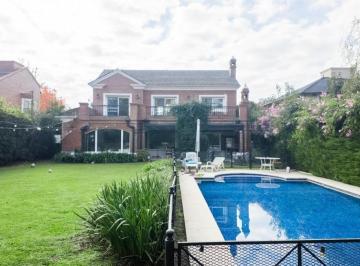 Casa · 220m² · 4 Ambientes · Casa en Venta en Club de Campo Pueyrredon, Pilar.