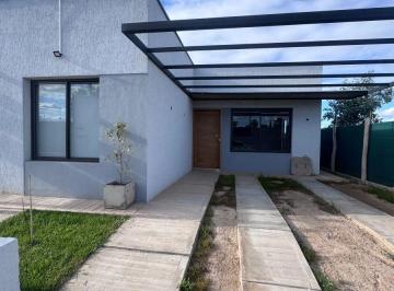 Casa de 3 ambientes, Luján de Cuyo · Casa en Venta Barrio Privado Pinar del Sol 9 Ñujan de Cuyo Mendoza