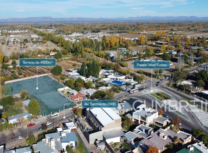 Terreno · 4900m²