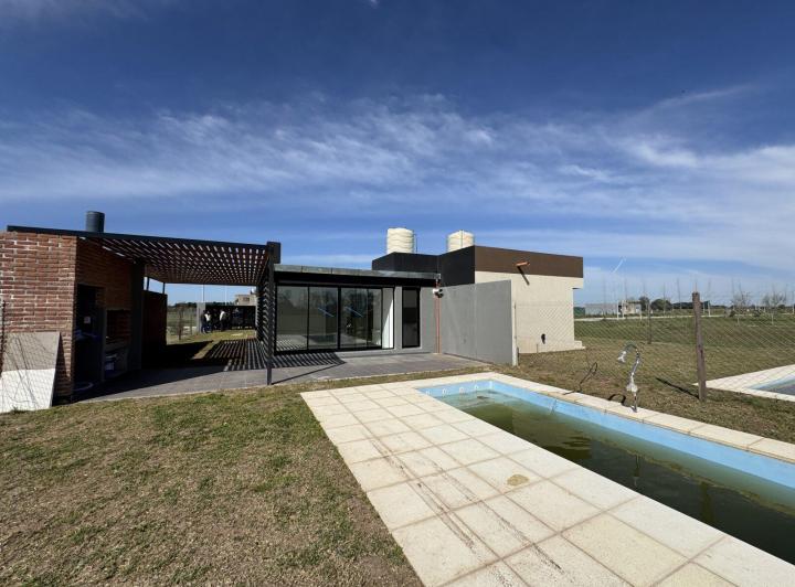 Casa en venta en EcoTierra Sur · 4 ambientes