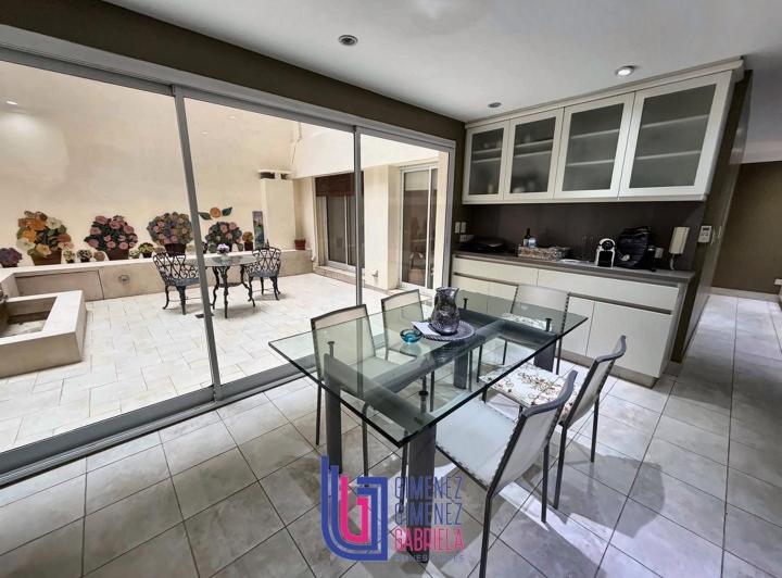 Departamento · 145m² · 4 Ambientes · 1 Cochera