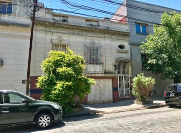 Casa · 180m² · 10 Ambientes · 1 Cochera · Venta Casa 10 Ambientes Boedo Coch Patio y Terraza