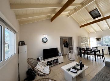 Casa · 93m² · 3 Ambientes · 1 Cochera · Venta Casa 3 Ambientes Alfar Parque - Permuta