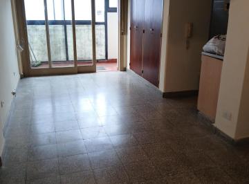 Departamento de 1 ambiente, General San Martín · Se Vende Monoambiente Amplio Frente a Plaza San Martìn