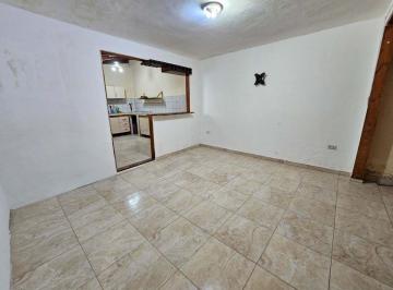 Casa · 90m² · 4 Ambientes · 1 Cochera · Casa 4 Ambientes Venta Ituzaingo Cochera Terraza